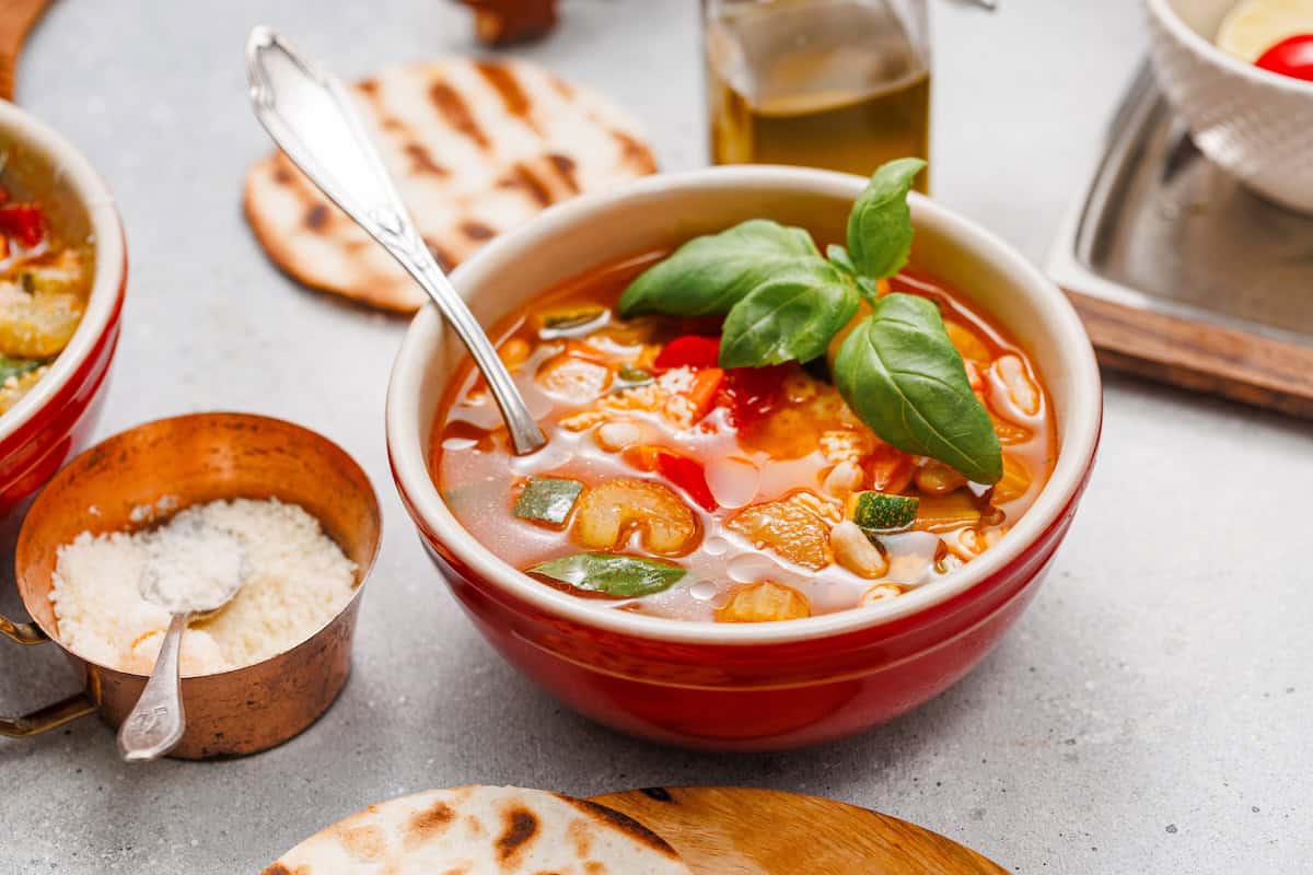 veggie-minestrone-soup